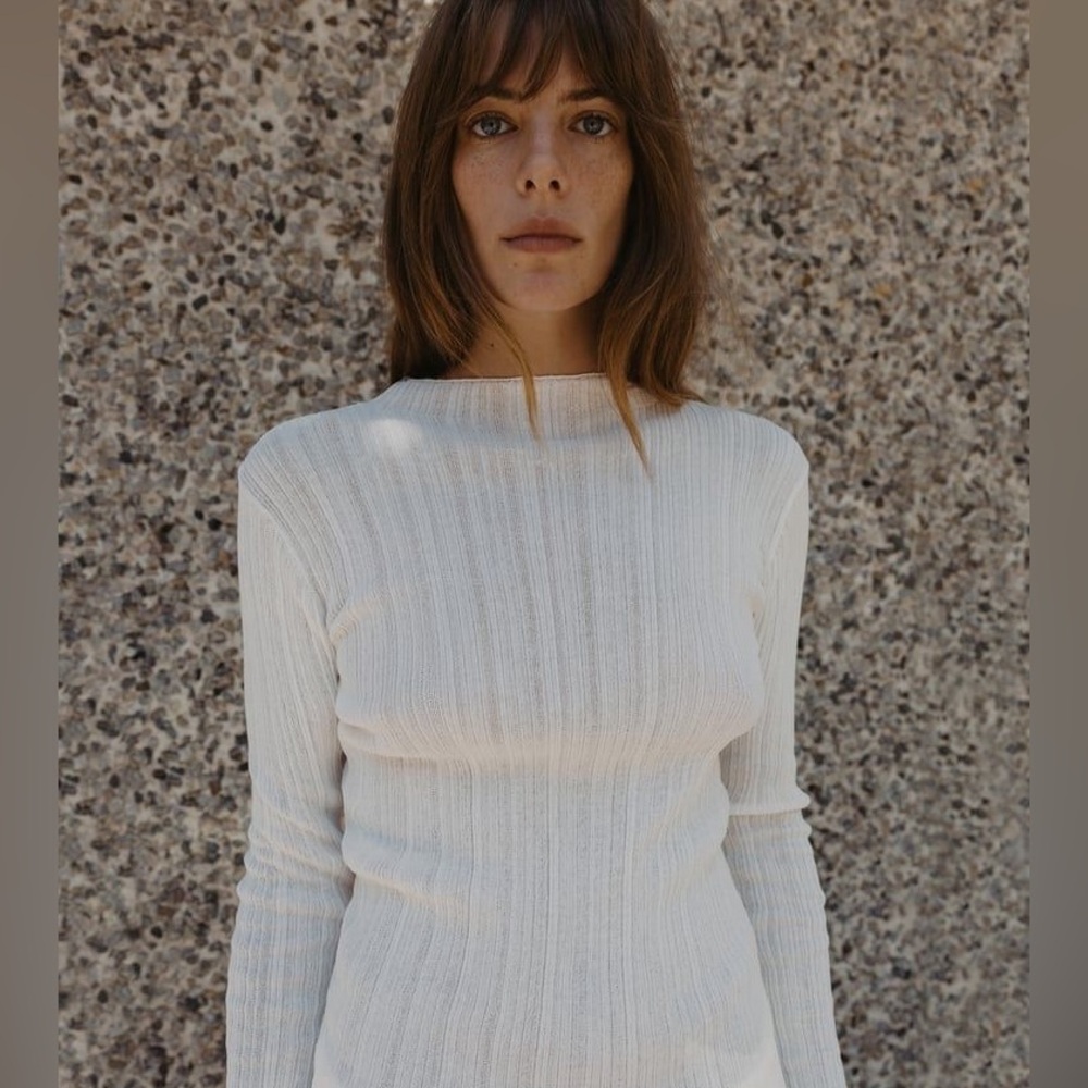 Zara White Textured Ribbed Top